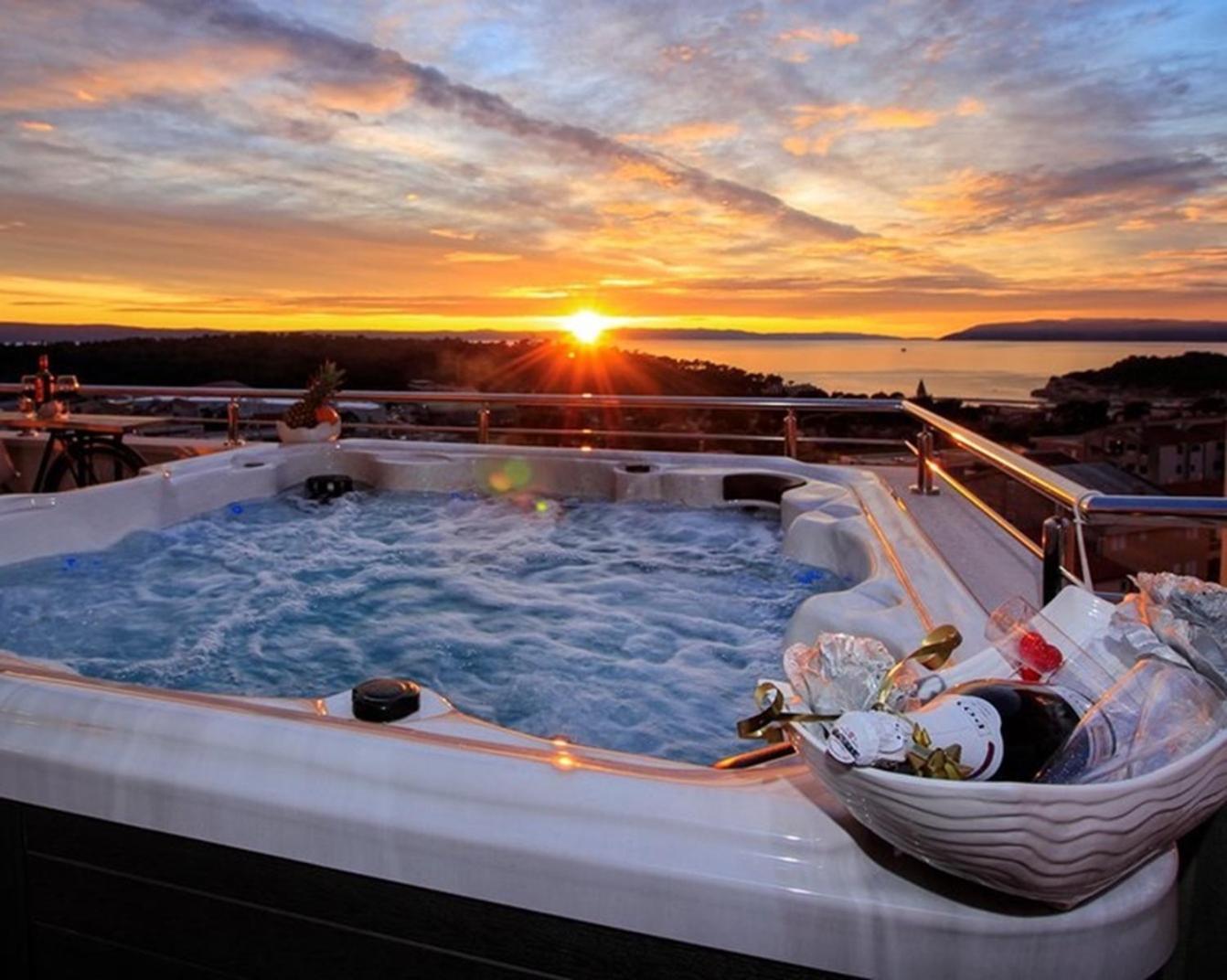 Fux Luxury Rooftop Terrace Jacuzzi & Bbq 扎达尔 外观 照片